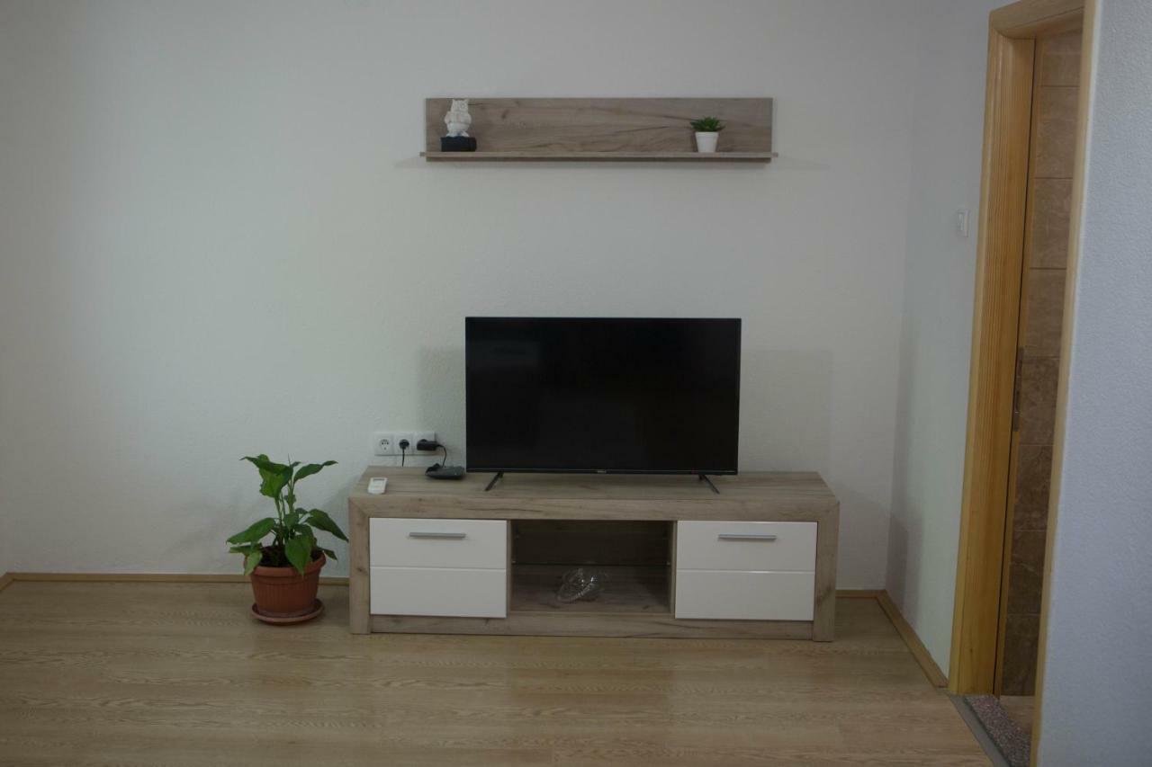 Apartman Milos トレビニエ エクステリア 写真